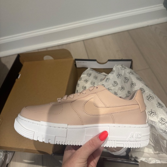 Nike Air Force 1 Pixel - Picture 7 of 9